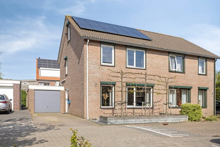 van Hogendorpstraat 4
