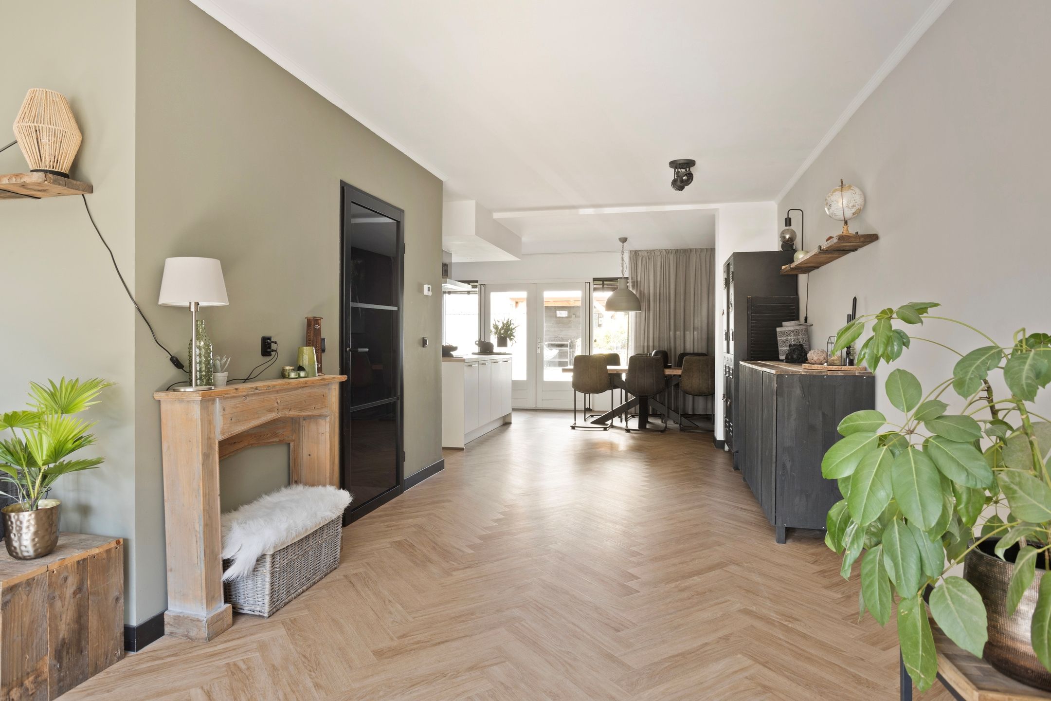 Foto 9 van van Hogendorpstraat 4