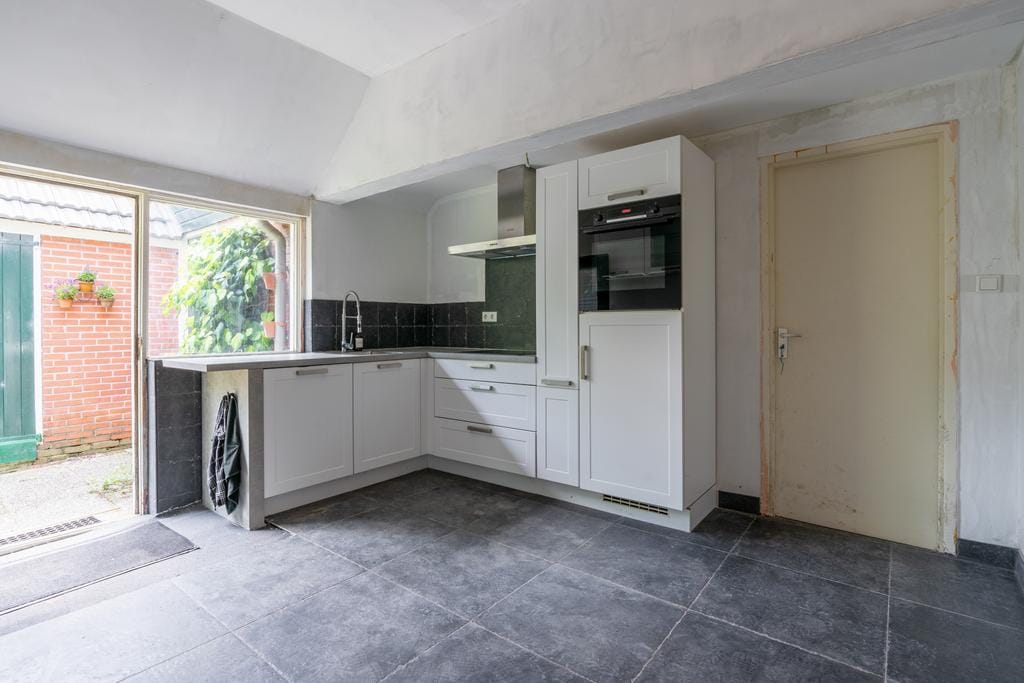 Foto 9 van Hoofdweg 112