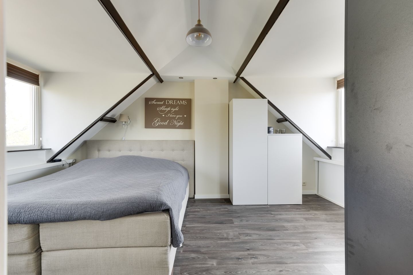 Foto 19 van De Ruyterstraat 18