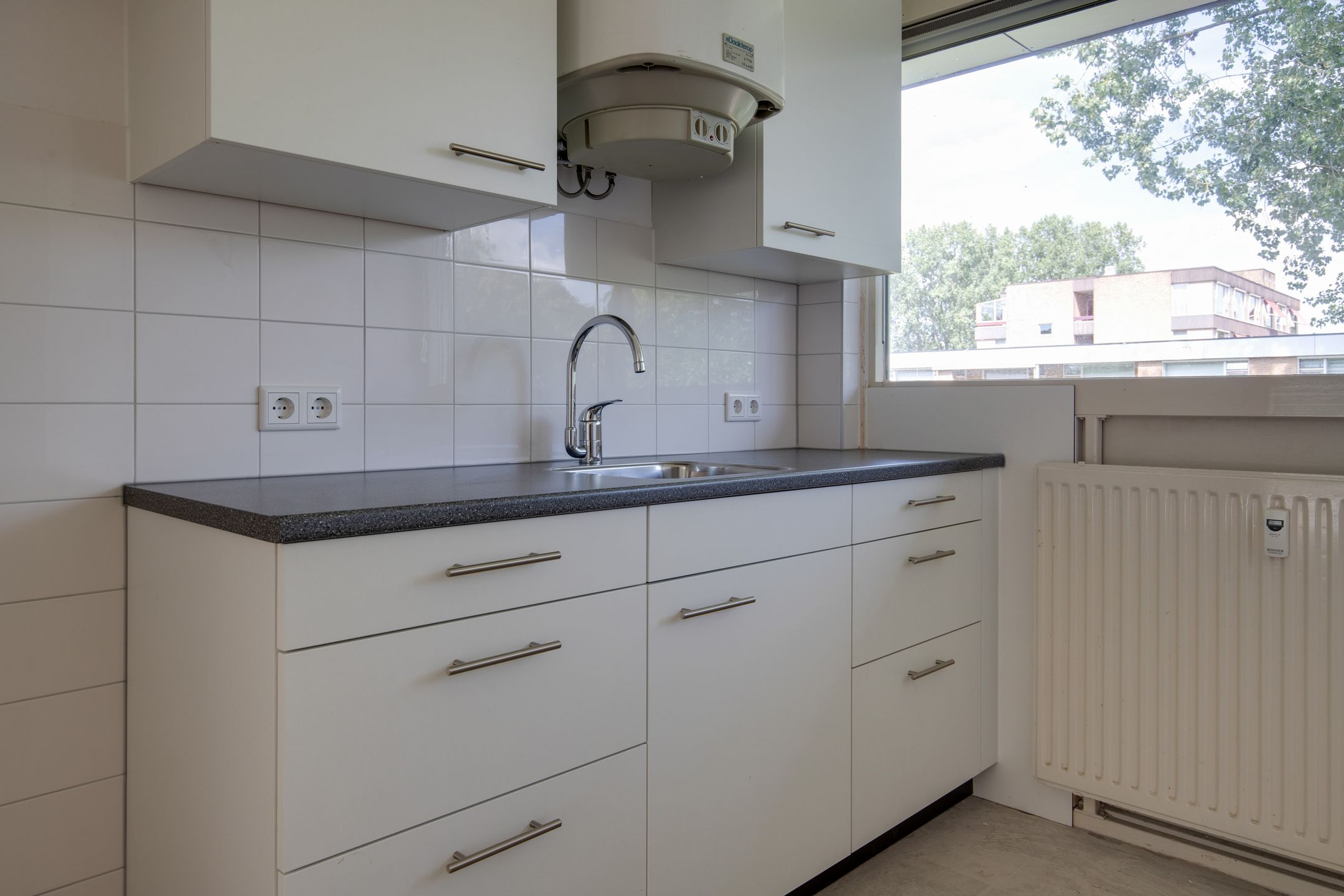 Photo 9 of Albert Schweitzerlaan 29