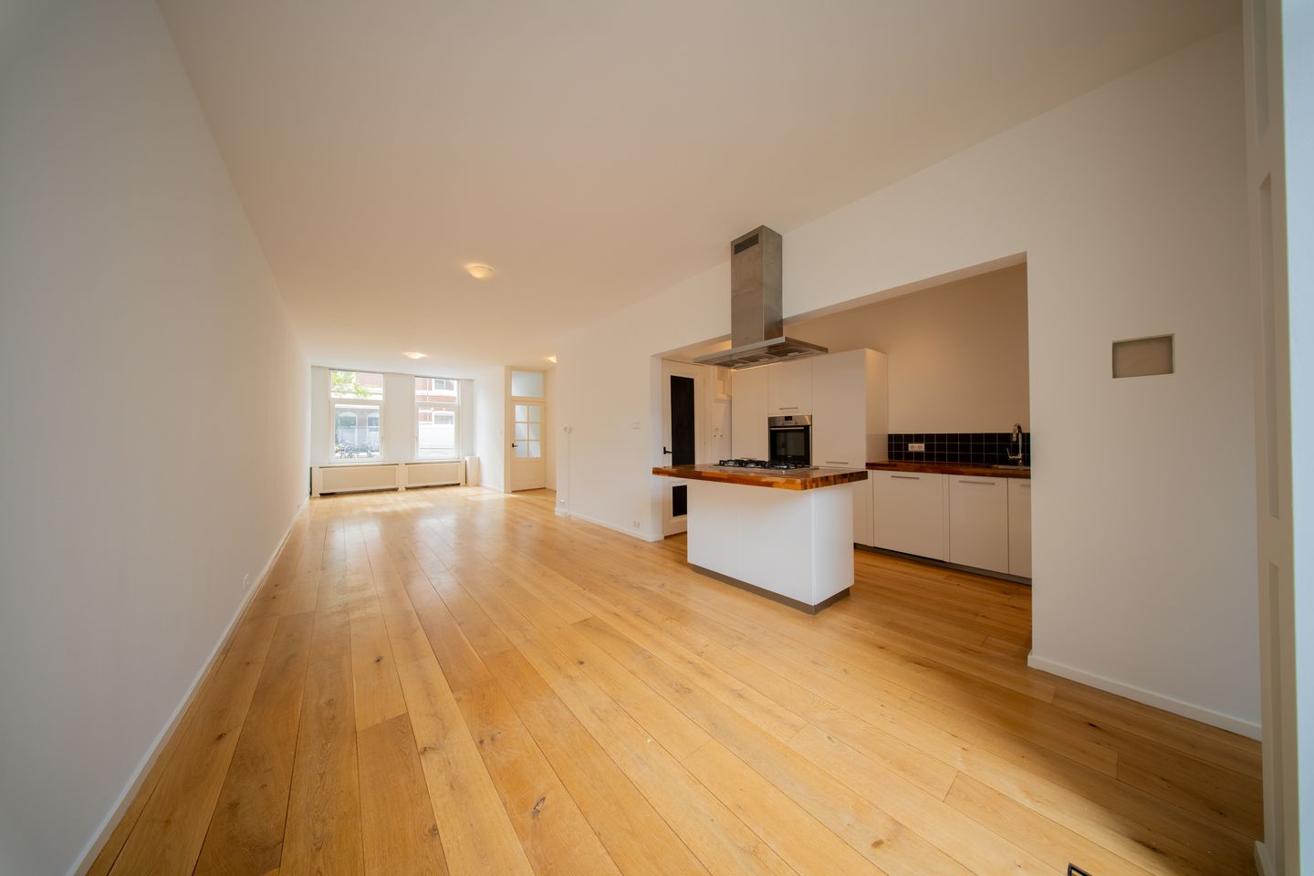 Foto 14 van Newtonstraat 361