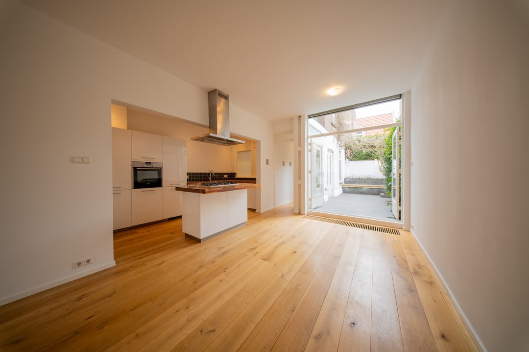 Foto 11 van Newtonstraat 361