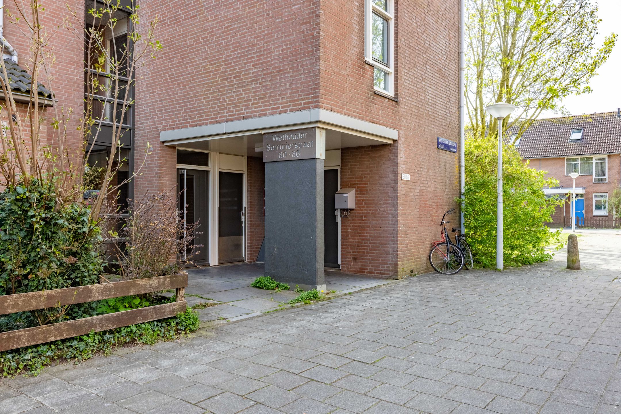 Foto 21 van Wethouder Serrurierstraat 82