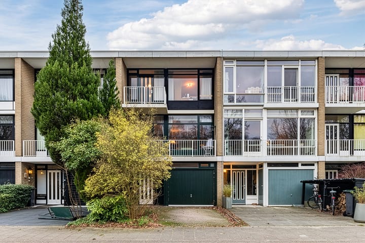 Roosmarijnhof 3
