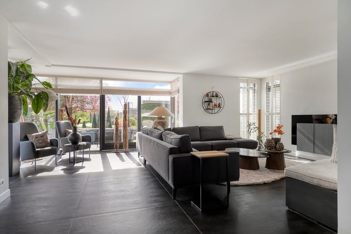 Photo 2 of Achtersloot 108