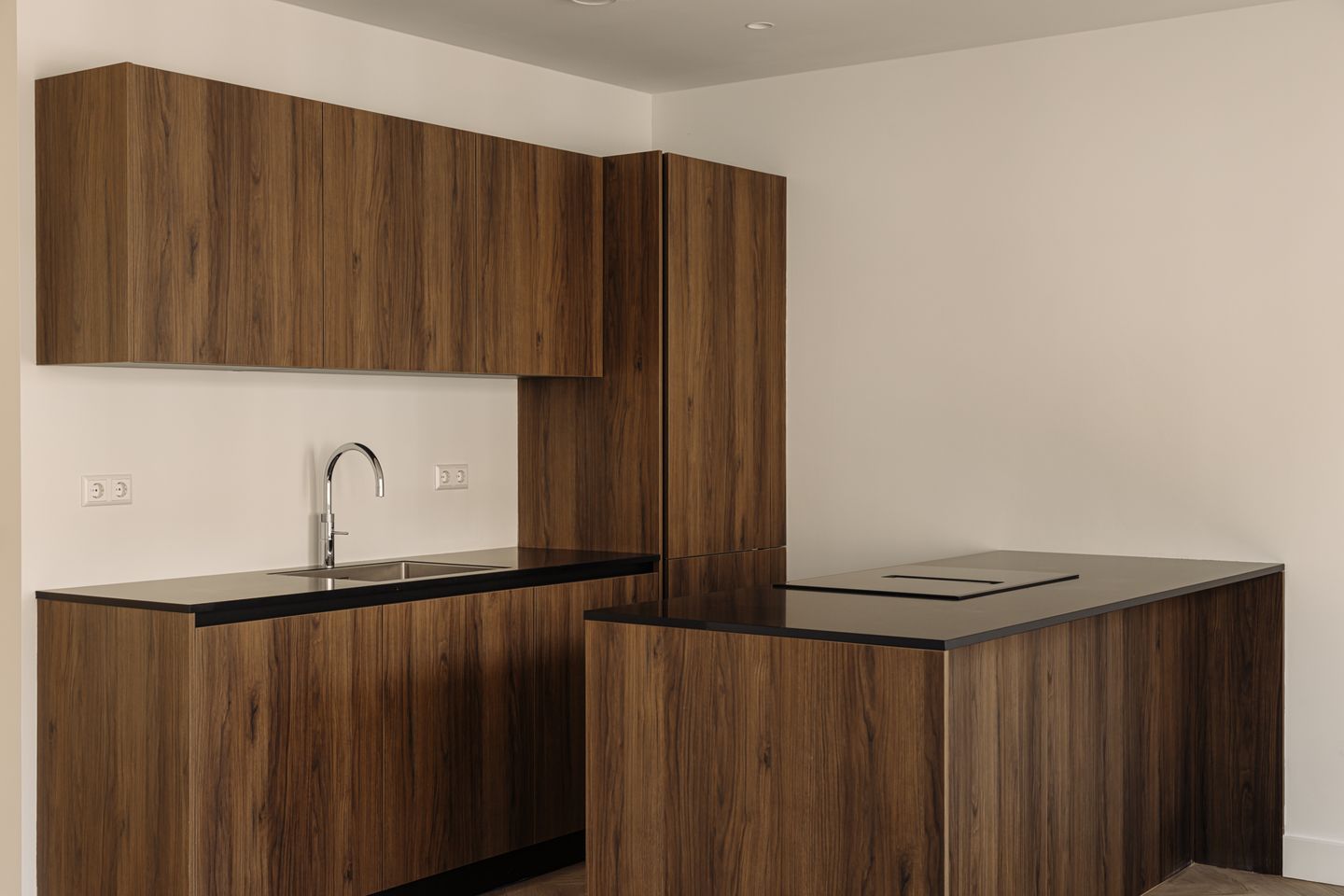 Foto 5 van Maarten Harpertszoon Trompstraat 41-2