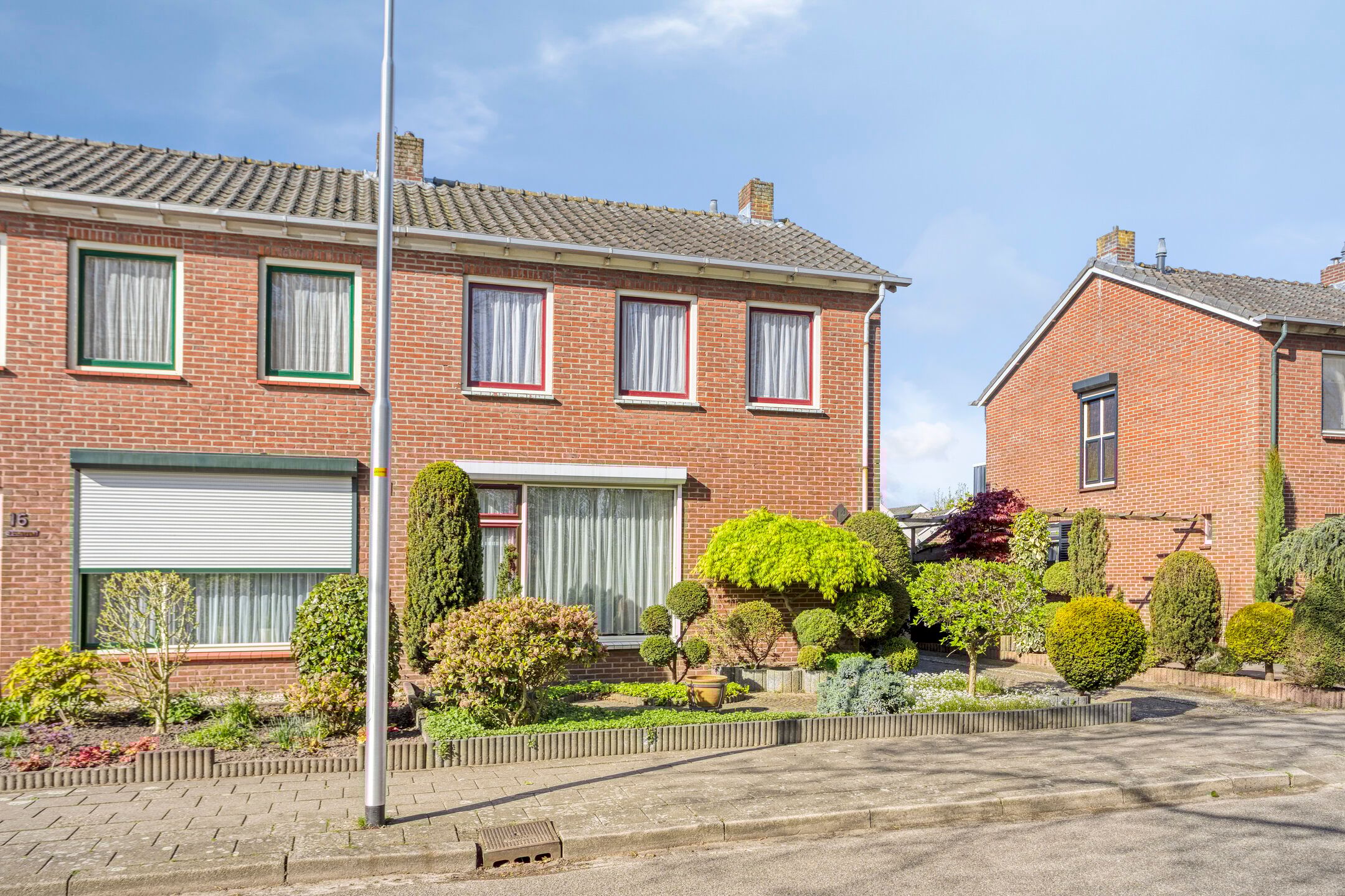 Foto 36 van Meidoornstraat 14