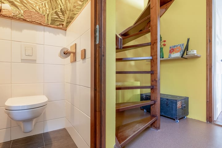 Photo 4 of Johannes Vermeerstraat 7