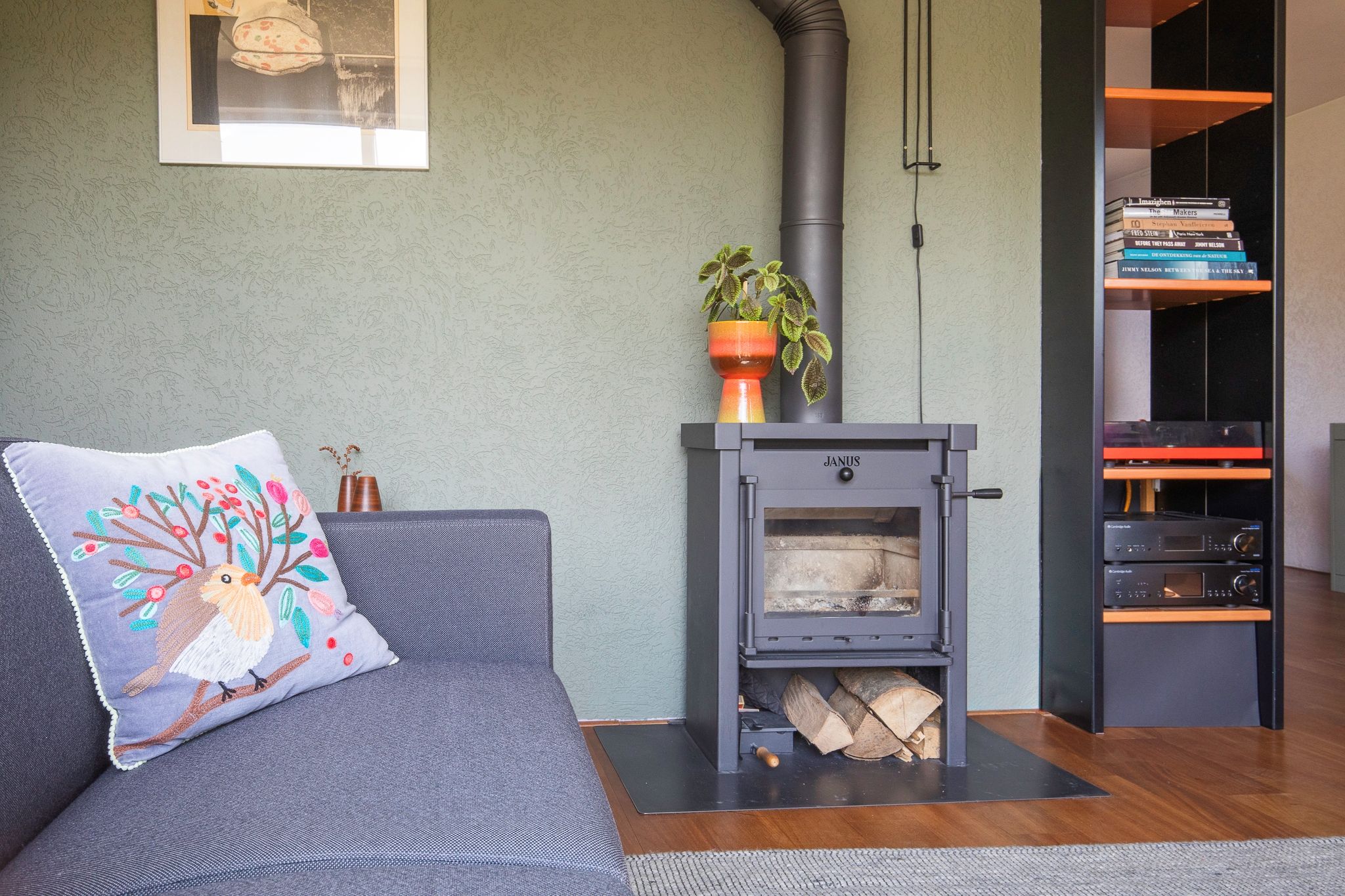 Photo 12 of Johannes Vermeerstraat 7