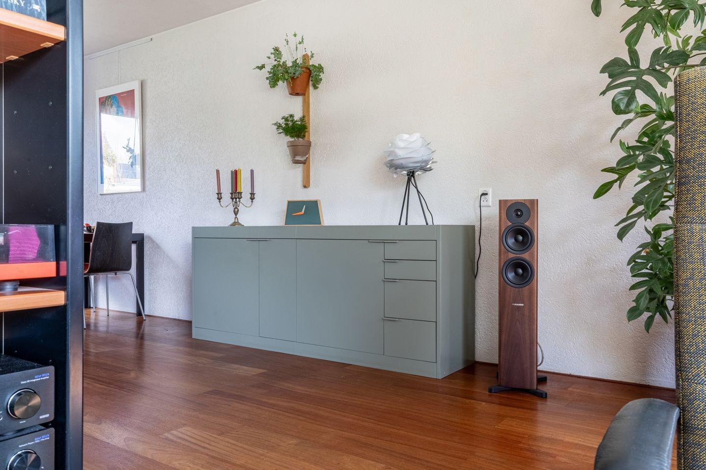 Photo 14 of Johannes Vermeerstraat 7