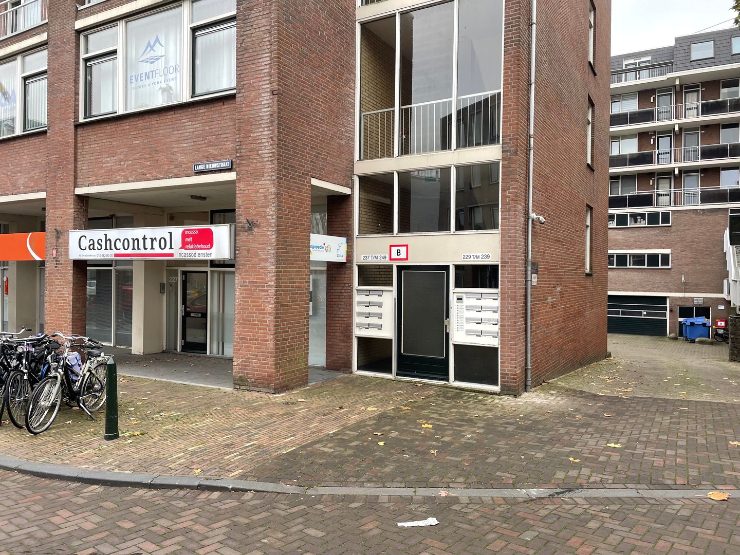 Bekijk foto 2 van Lange Nieuwstraat 235