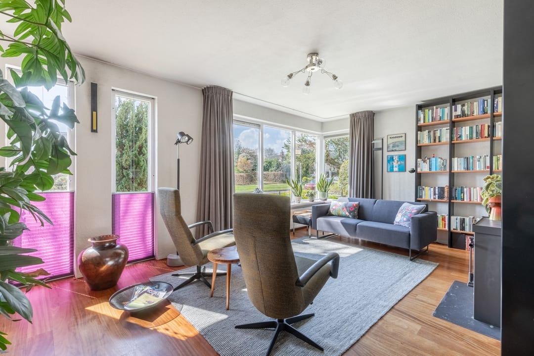 Photo 7 of Johannes Vermeerstraat 7