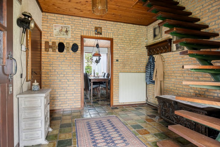 Photo 2 of Loekemanstraat 4