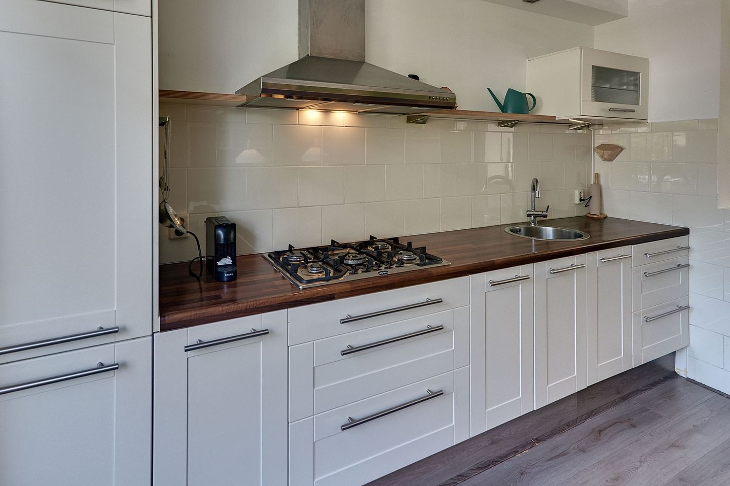 Foto 19 van De Genestetstraat 13