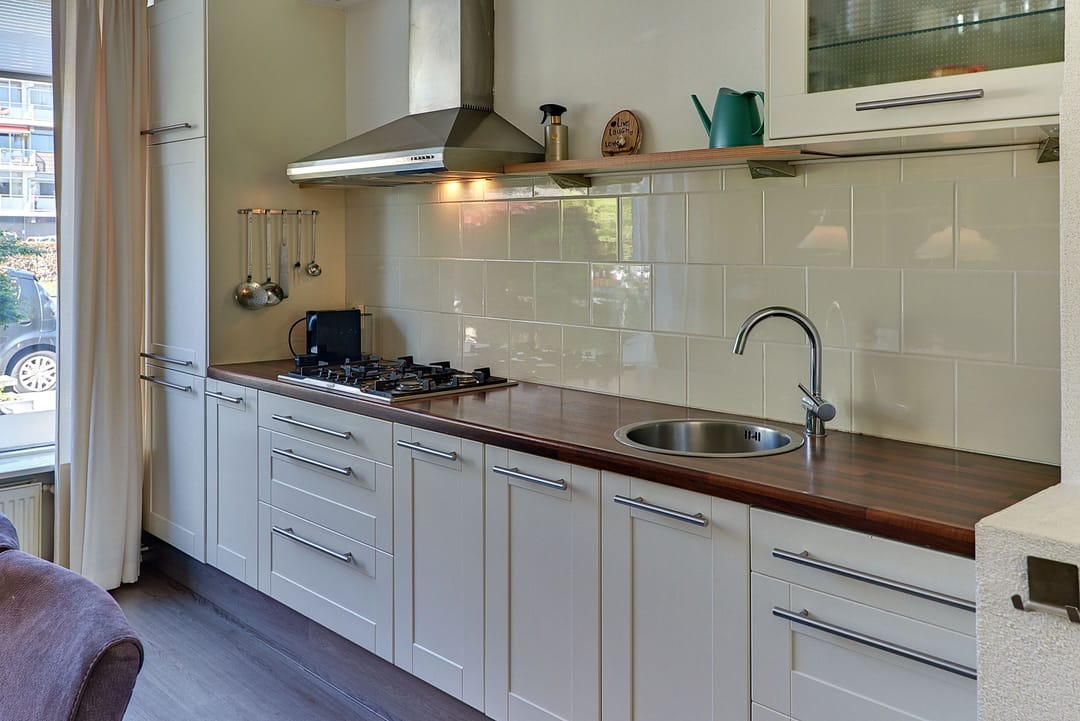 Foto 16 van De Genestetstraat 13