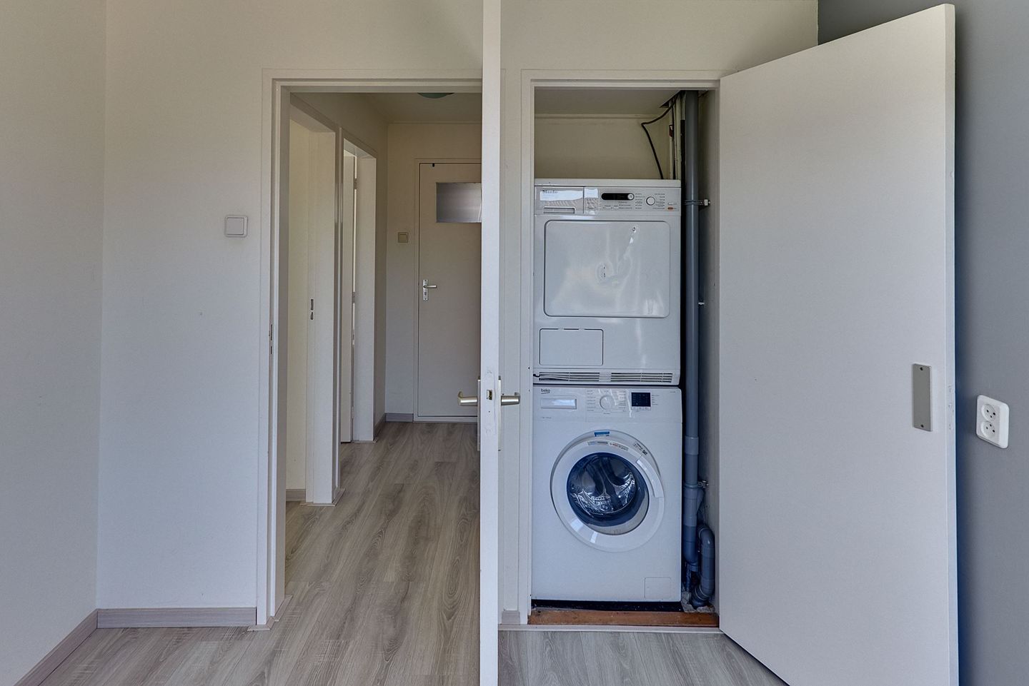 Foto 25 van De Genestetstraat 13