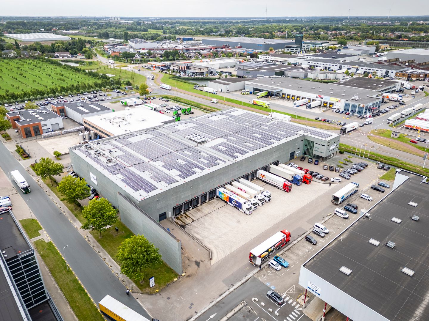 Bekijk foto 1 van Handelsweg 180