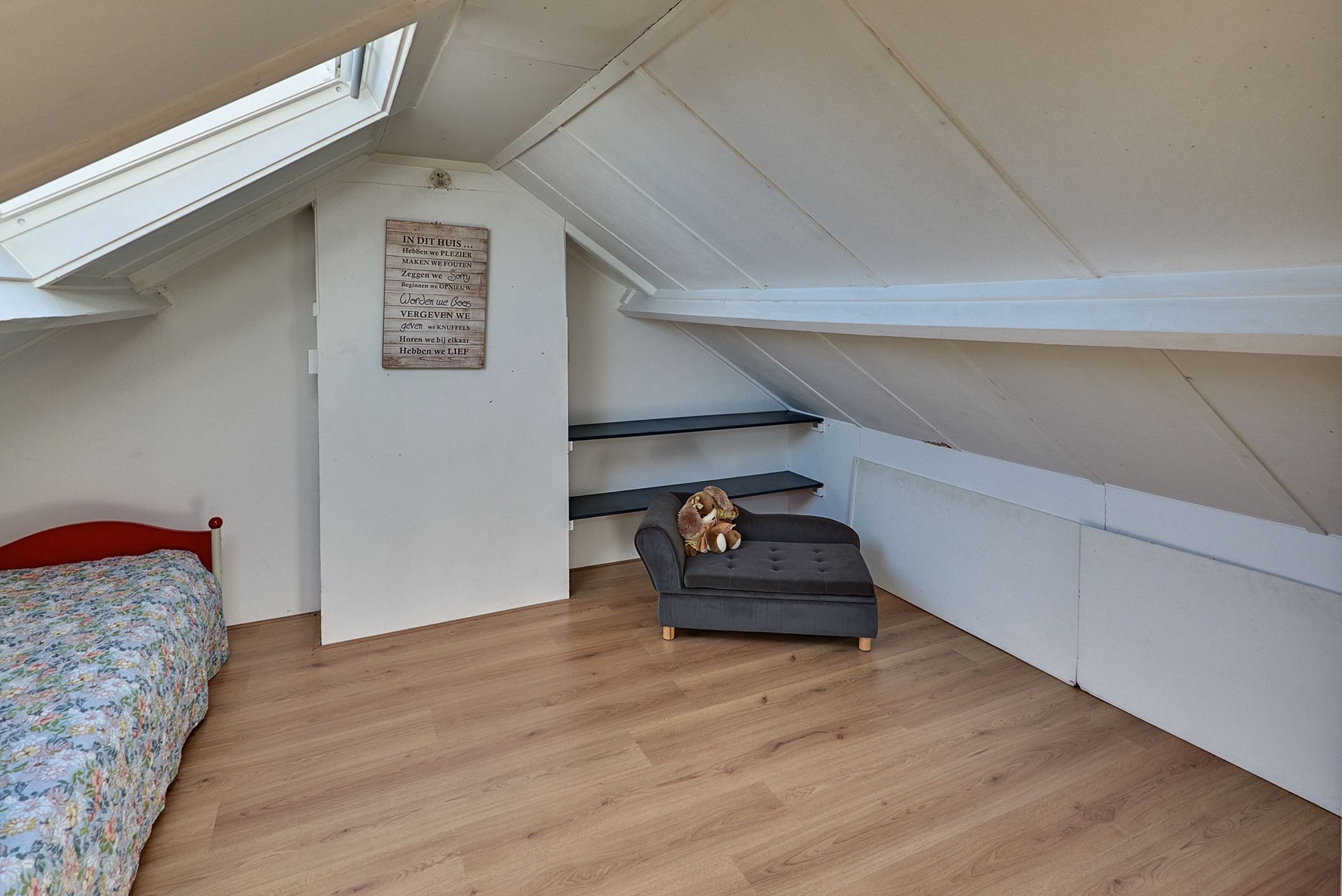 Foto 36 van De Genestetstraat 13