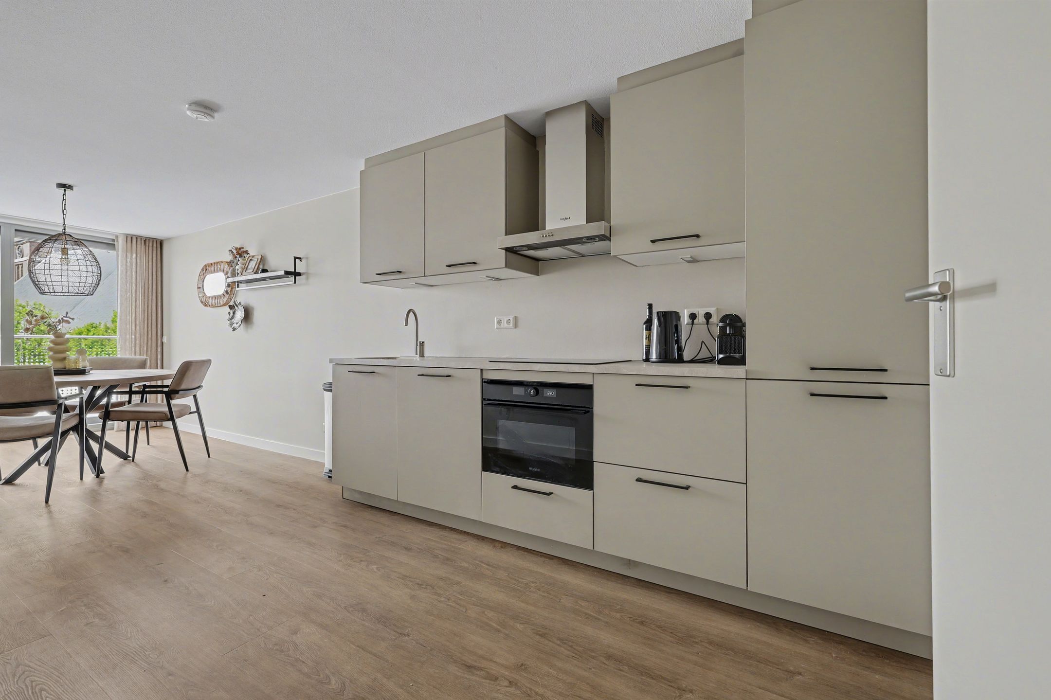 Photo 9 of Stationsweg 5-D