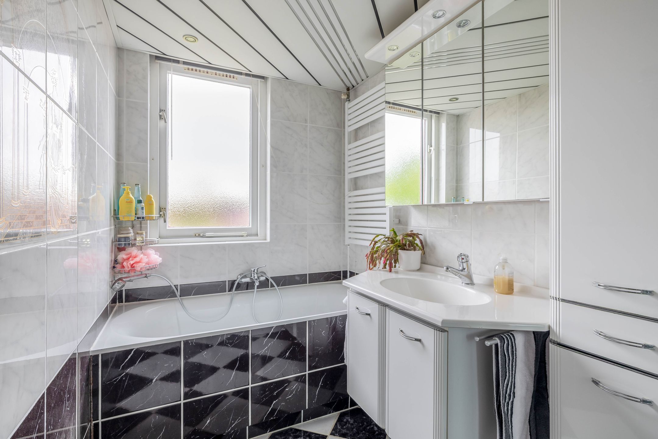 Photo 21 of Dintelstraat 18