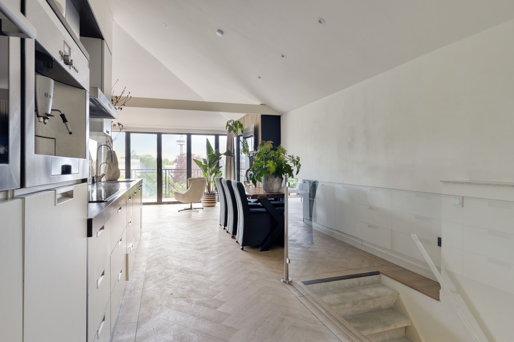 Foto 3 van Van Vollenhovenstraat 33-B