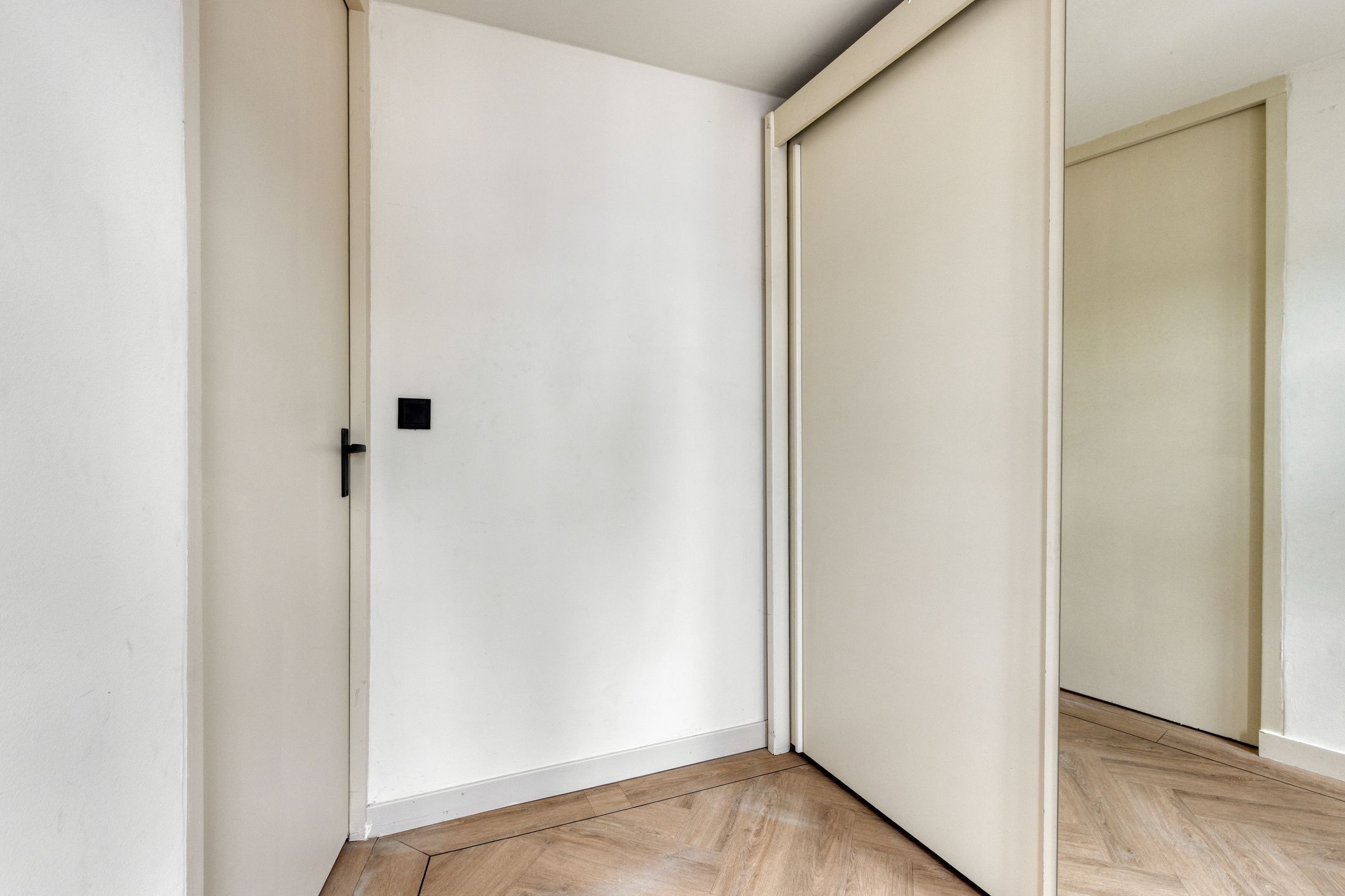 Foto 33 van Van Vollenhovenstraat 33-B