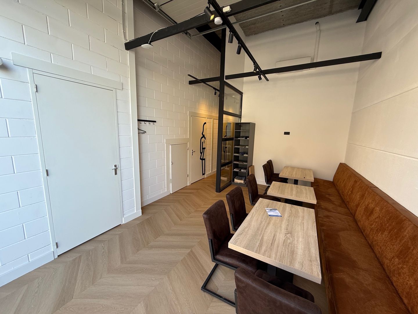 Bekijk foto 2 van Celsiusstraat 21