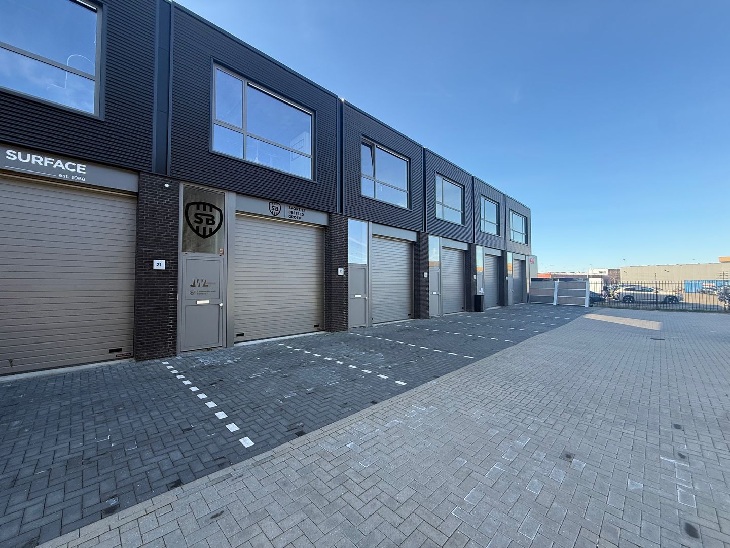 View photo 1 of Celsiusstraat 21