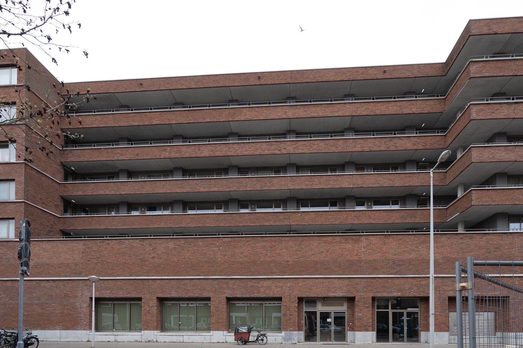 Photo 33 of Ottho Heldringstraat 202-D