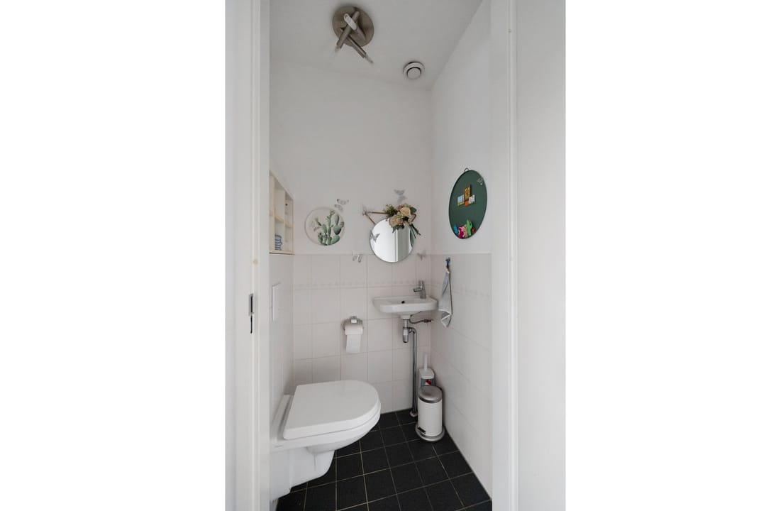 Photo 28 of Ottho Heldringstraat 202-D