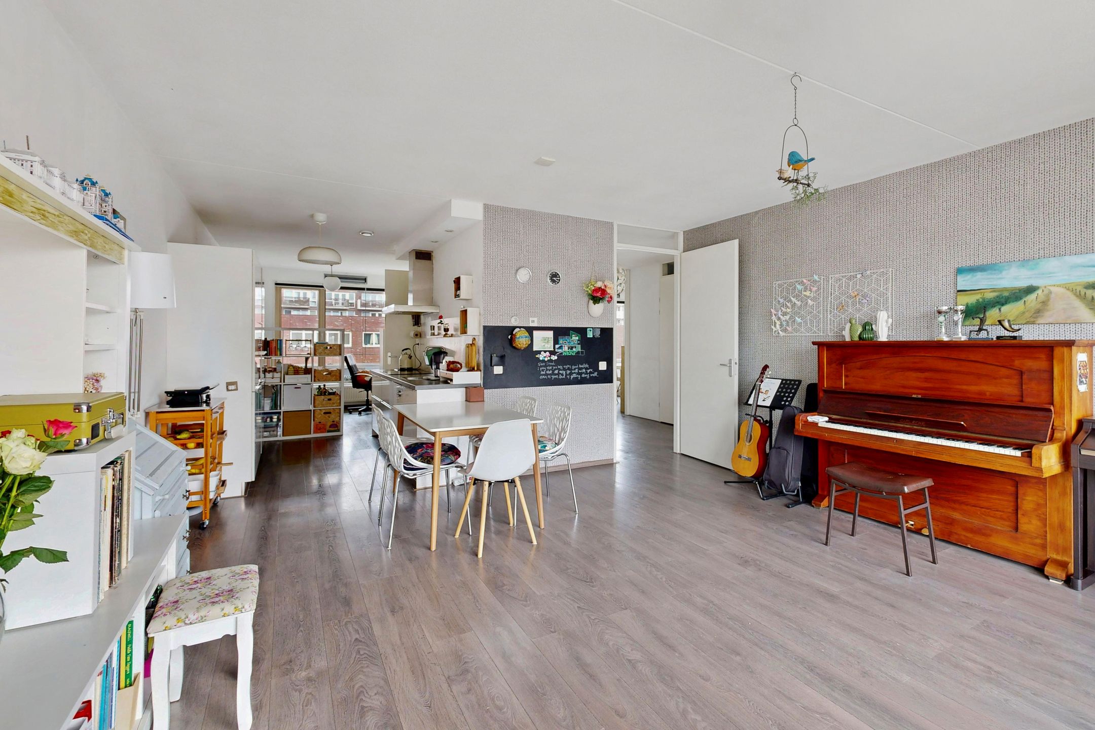 Photo 12 of Ottho Heldringstraat 202-D