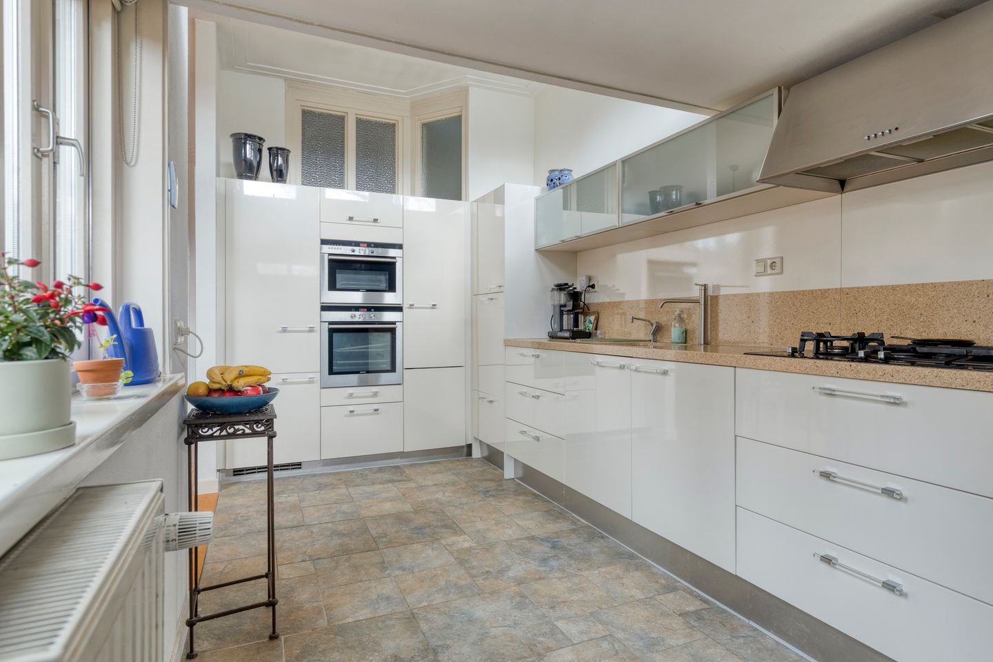 Foto 19 van Kennemerstraatweg 143