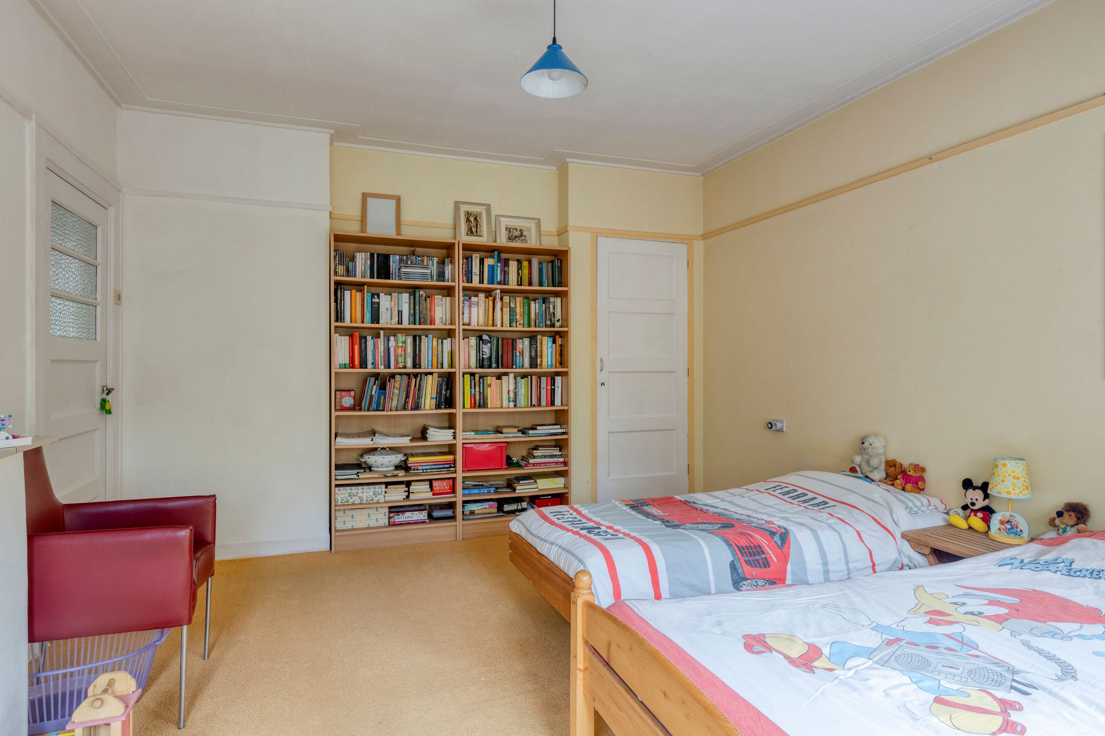 Foto 30 van Kennemerstraatweg 143