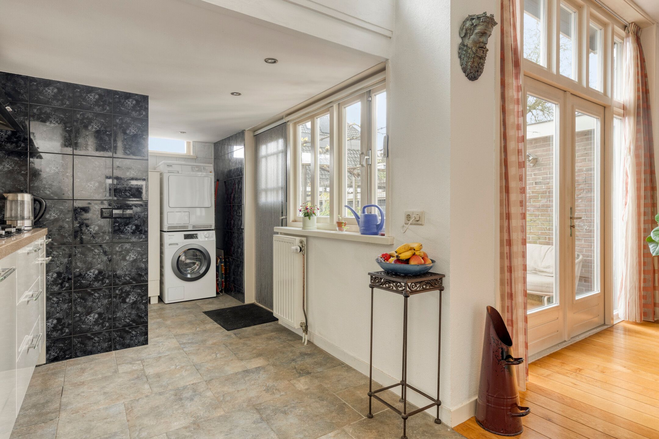 Foto 21 van Kennemerstraatweg 143