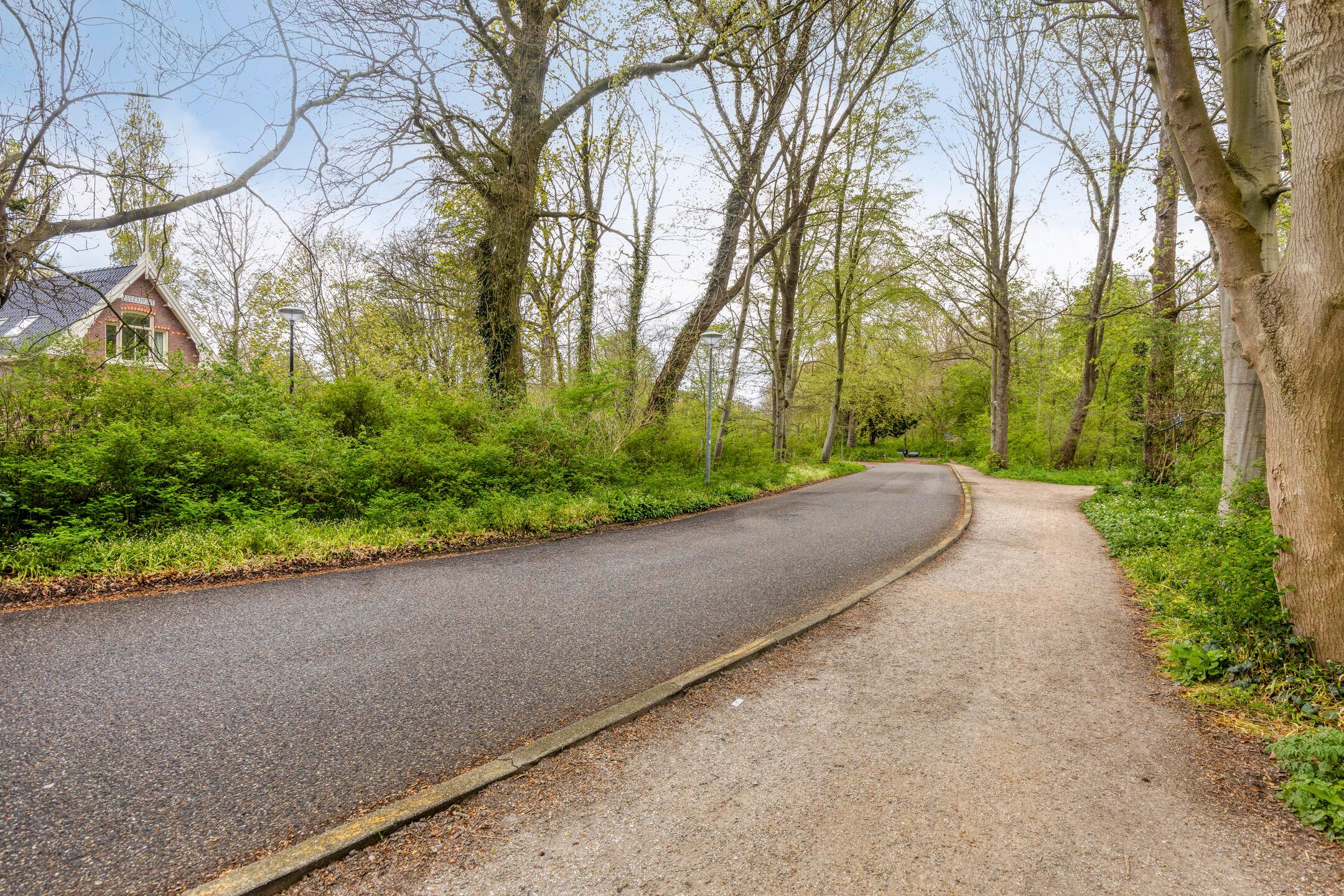 Foto 48 van Kennemerstraatweg 143