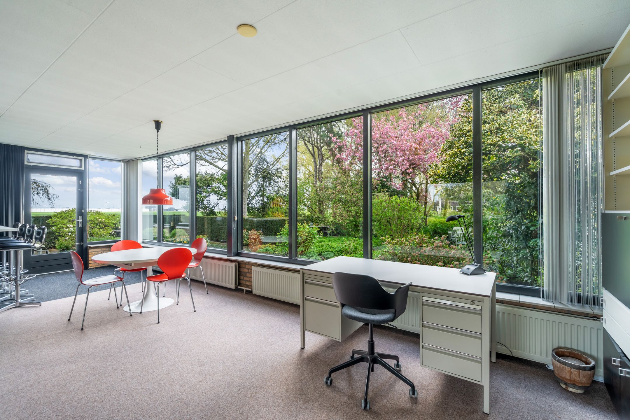 Foto 3 van Planetenweg 55