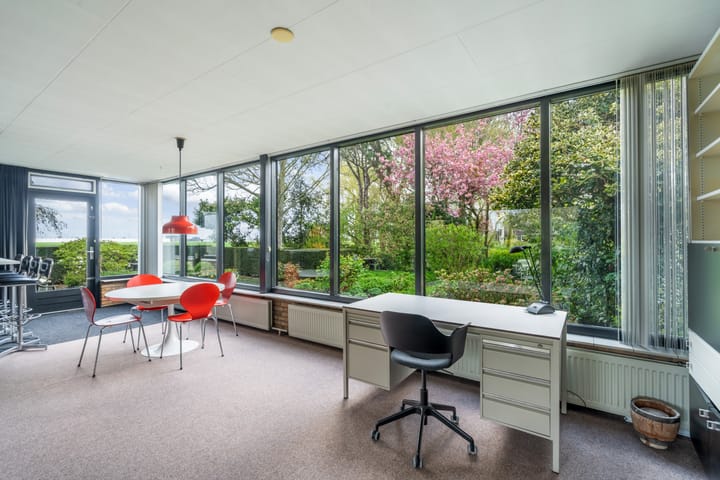 Foto 3 van Planetenweg 55