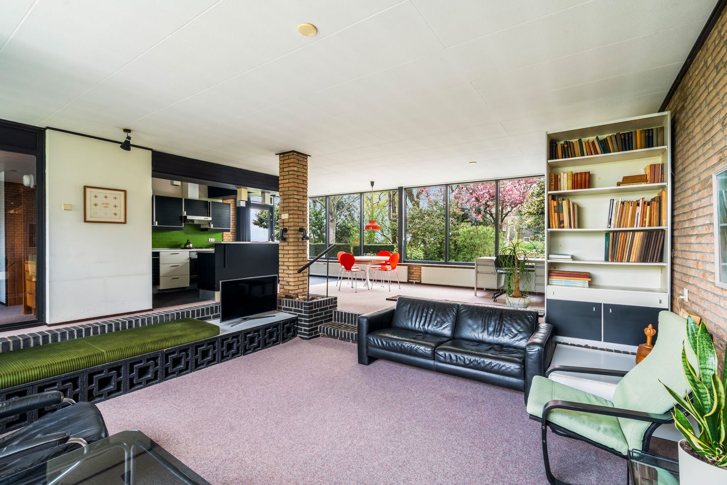 Foto 19 van Planetenweg 55