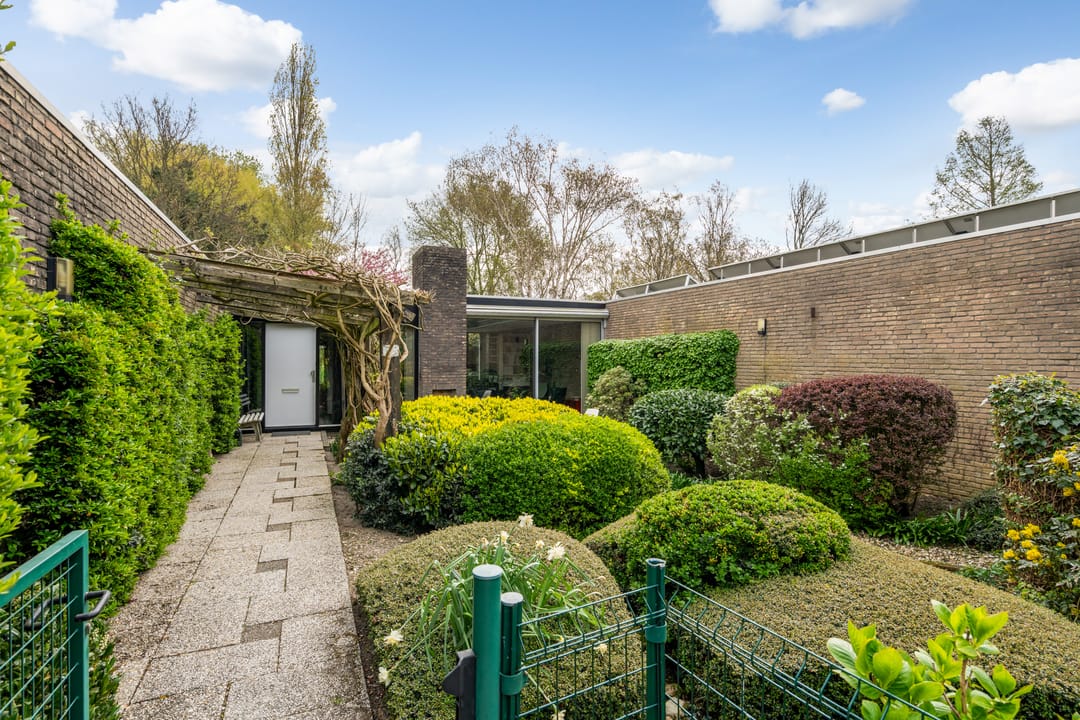 Foto 8 van Planetenweg 55