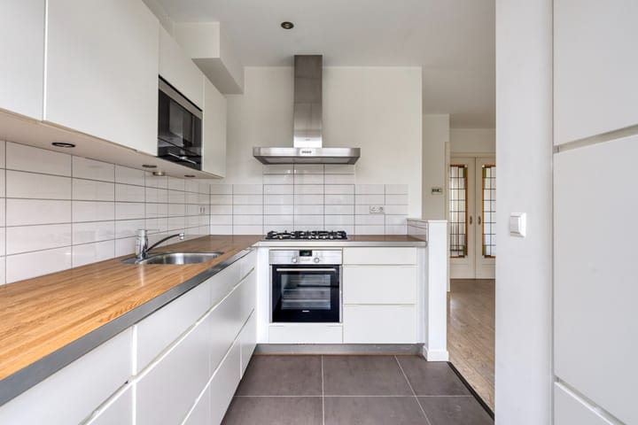 Photo 4 of Hugo de Grootstraat 29