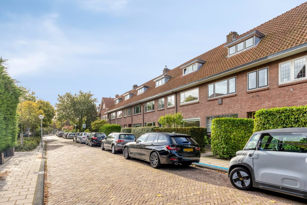 Photo 38 of Hugo de Grootstraat 29