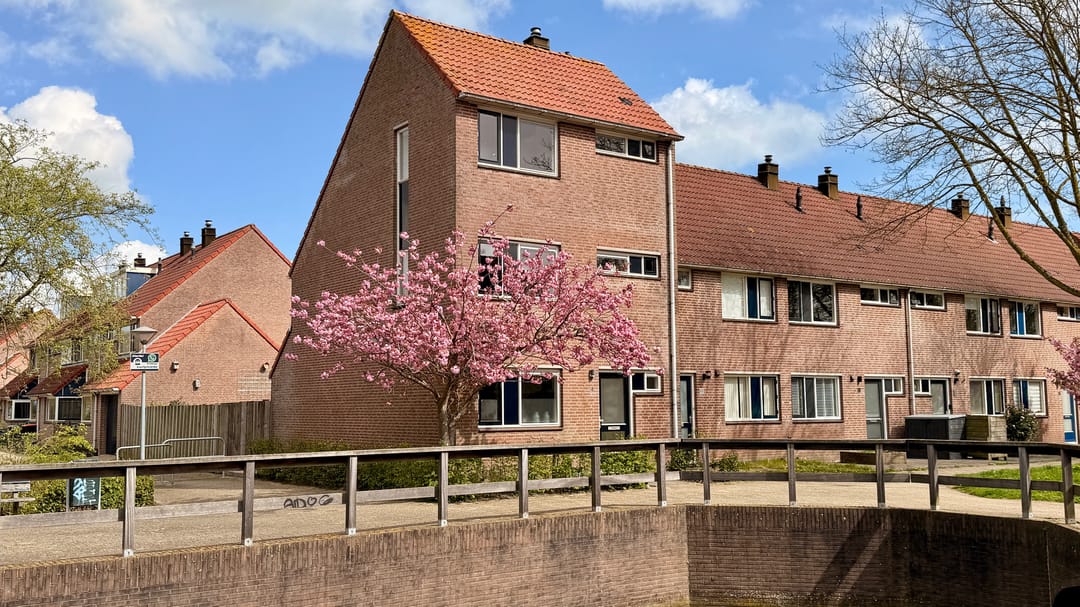 Foto 2 van Acacia 18