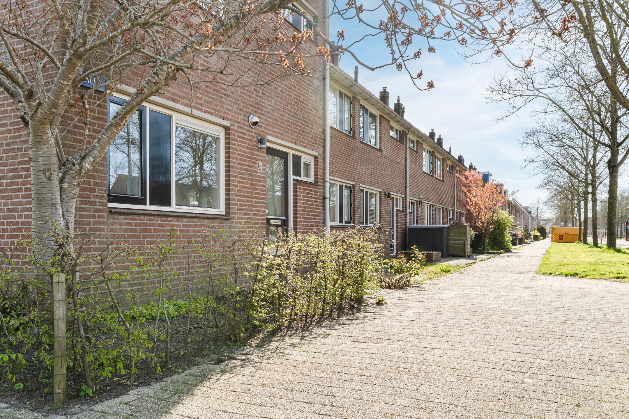 Foto 3 van Acacia 18