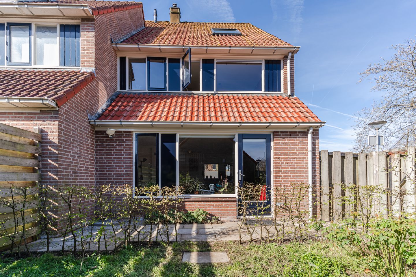 Foto 40 van Acacia 18