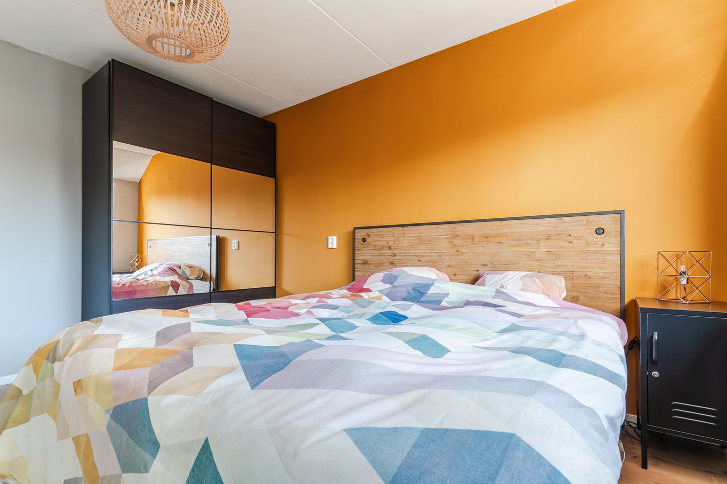 Foto 20 van Acacia 18