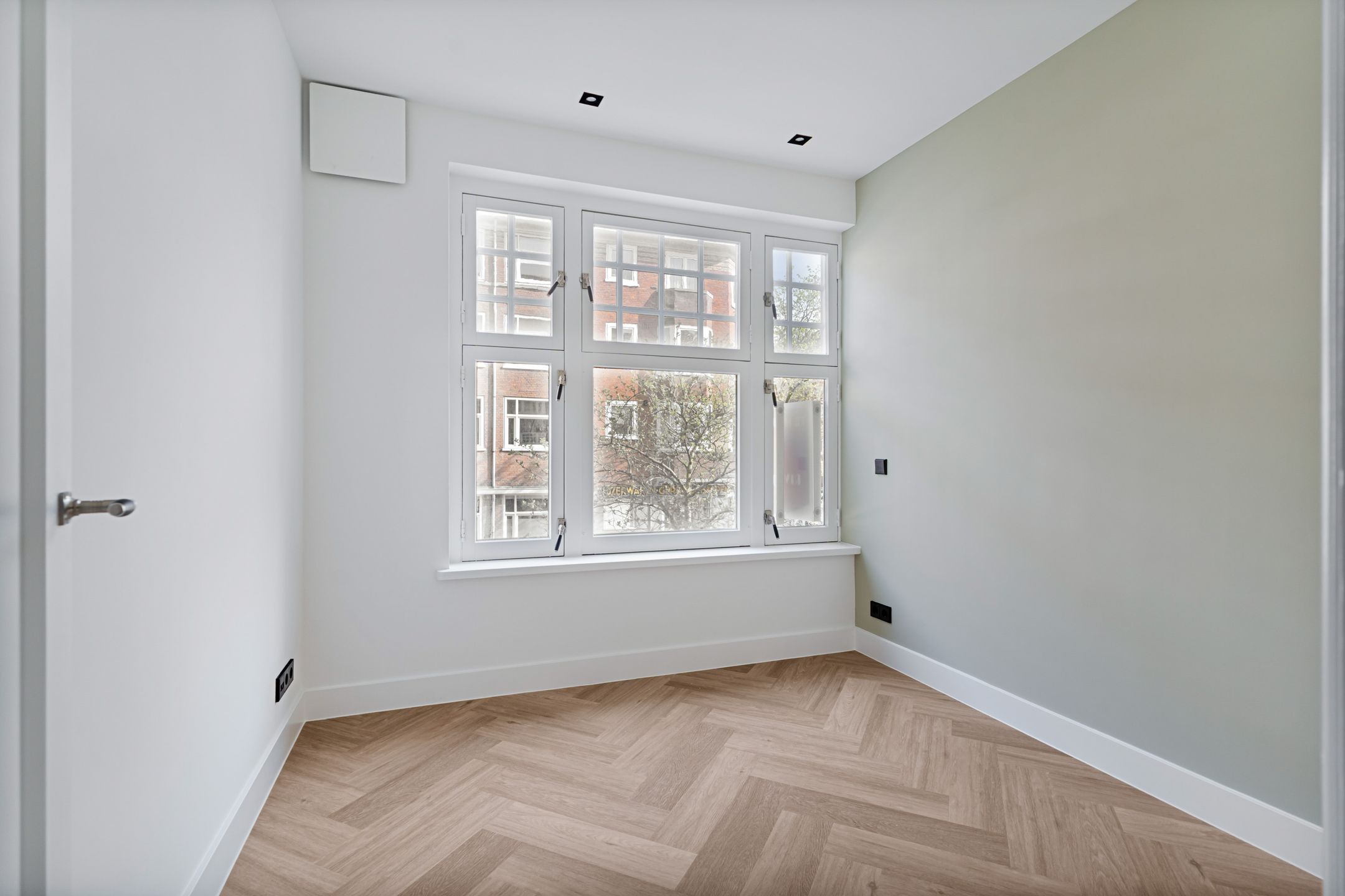 Photo 21 of Deurloostraat 3-1