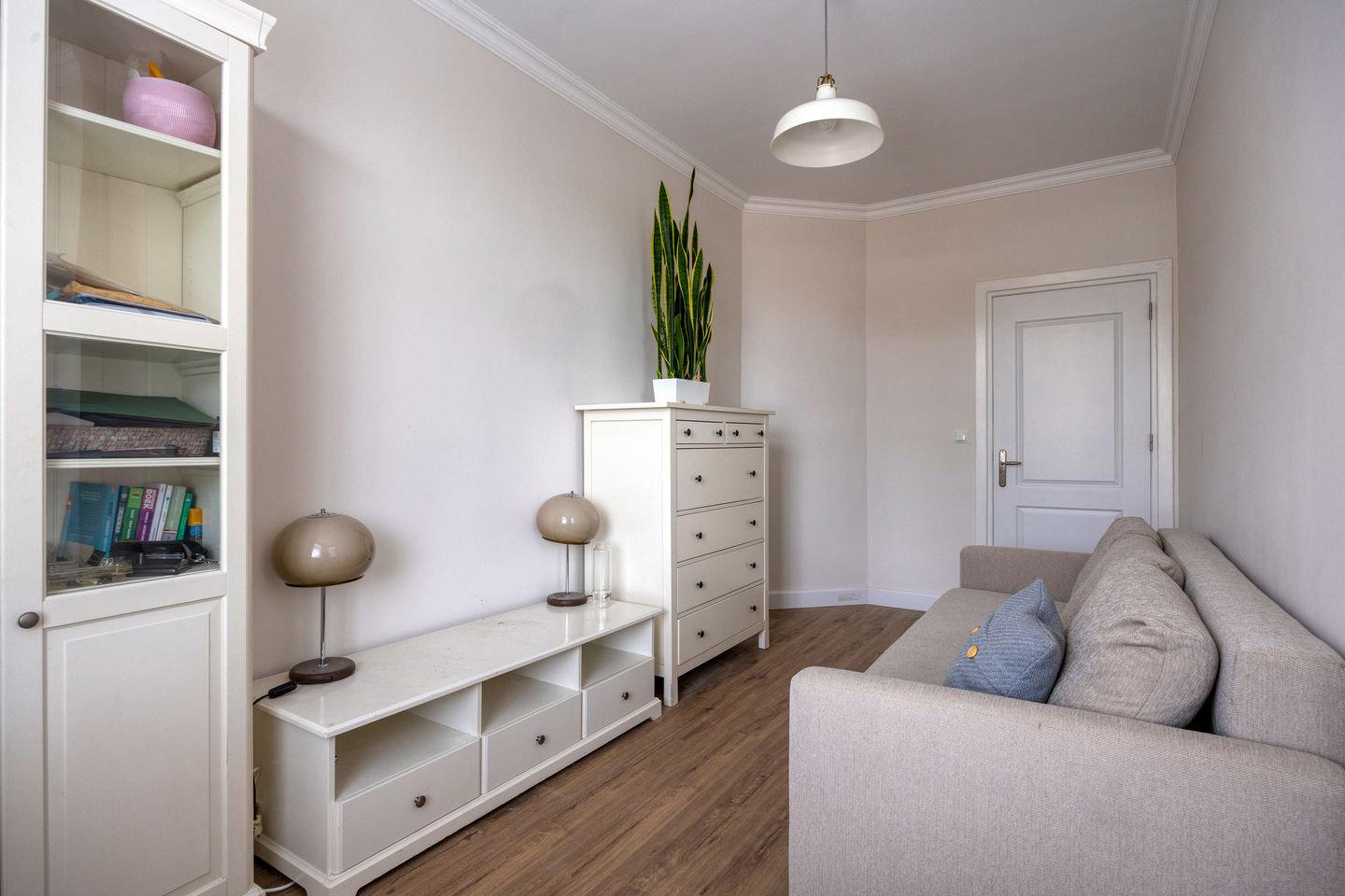 Fully Renovated Townhouse with 5 Bedrooms at the Green Corridor in Maastricht — 34