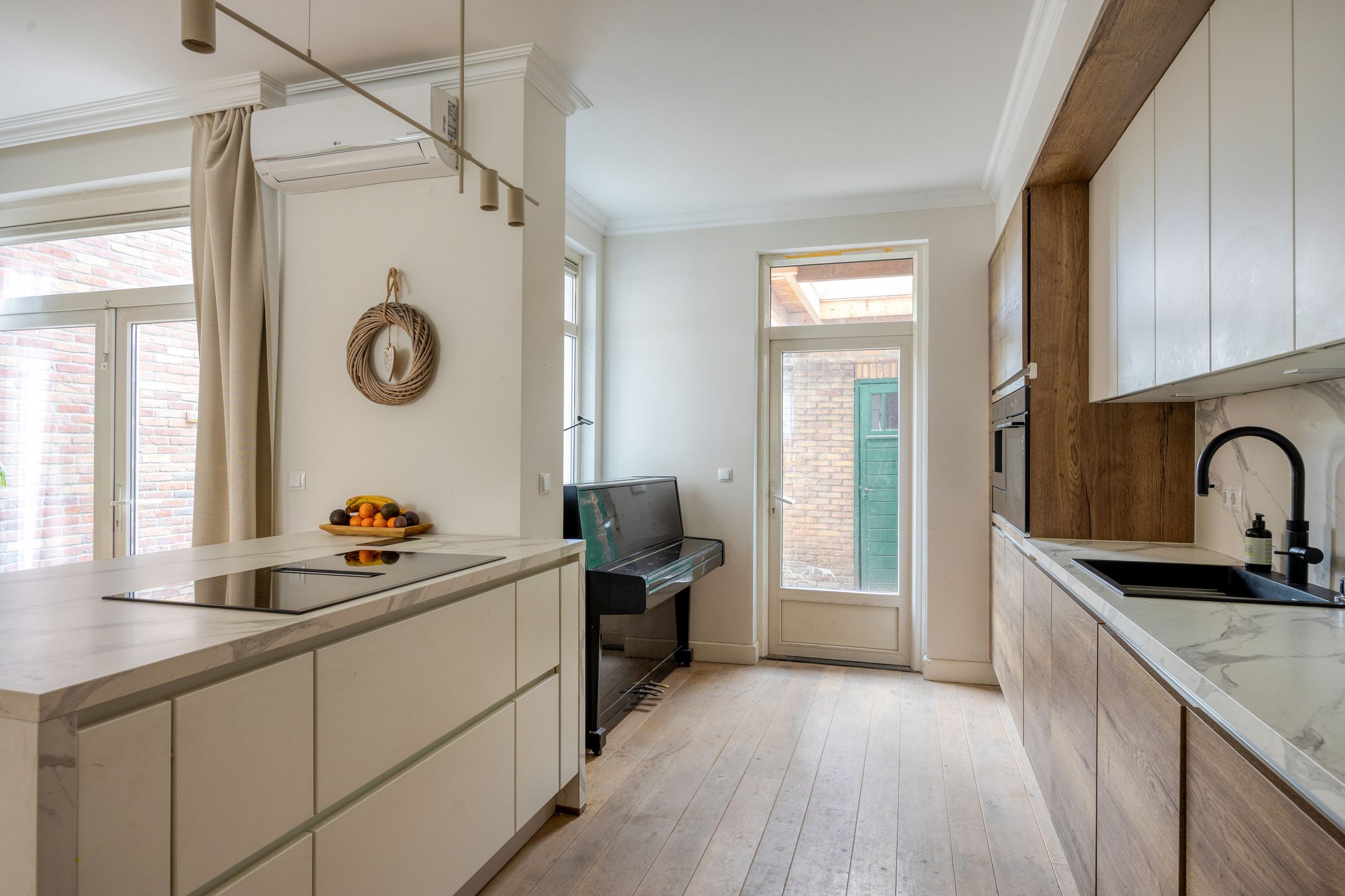 Fully Renovated Townhouse with 5 Bedrooms at the Green Corridor in Maastricht — 18