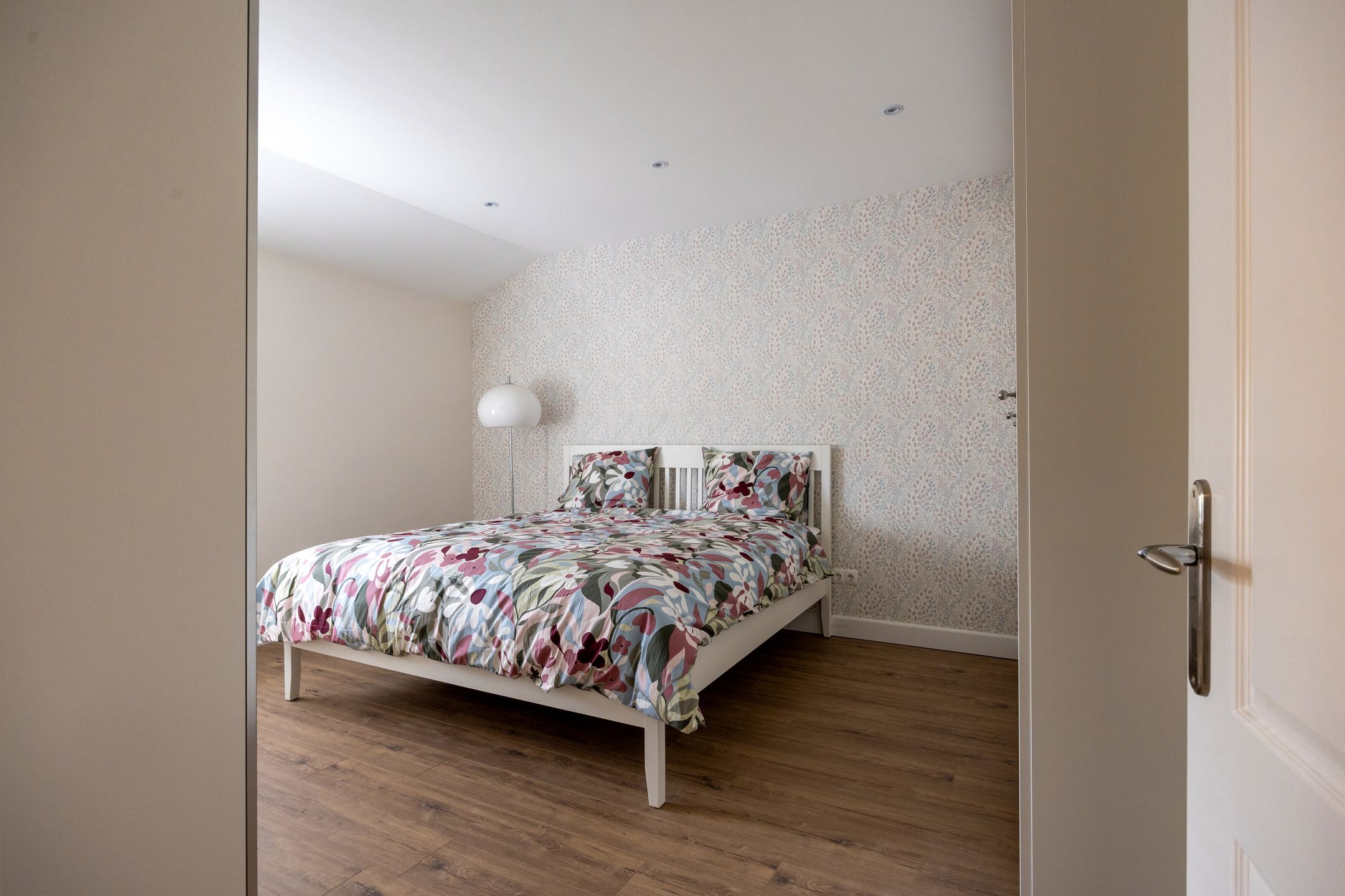 Fully Renovated Townhouse with 5 Bedrooms at the Green Corridor in Maastricht — 36